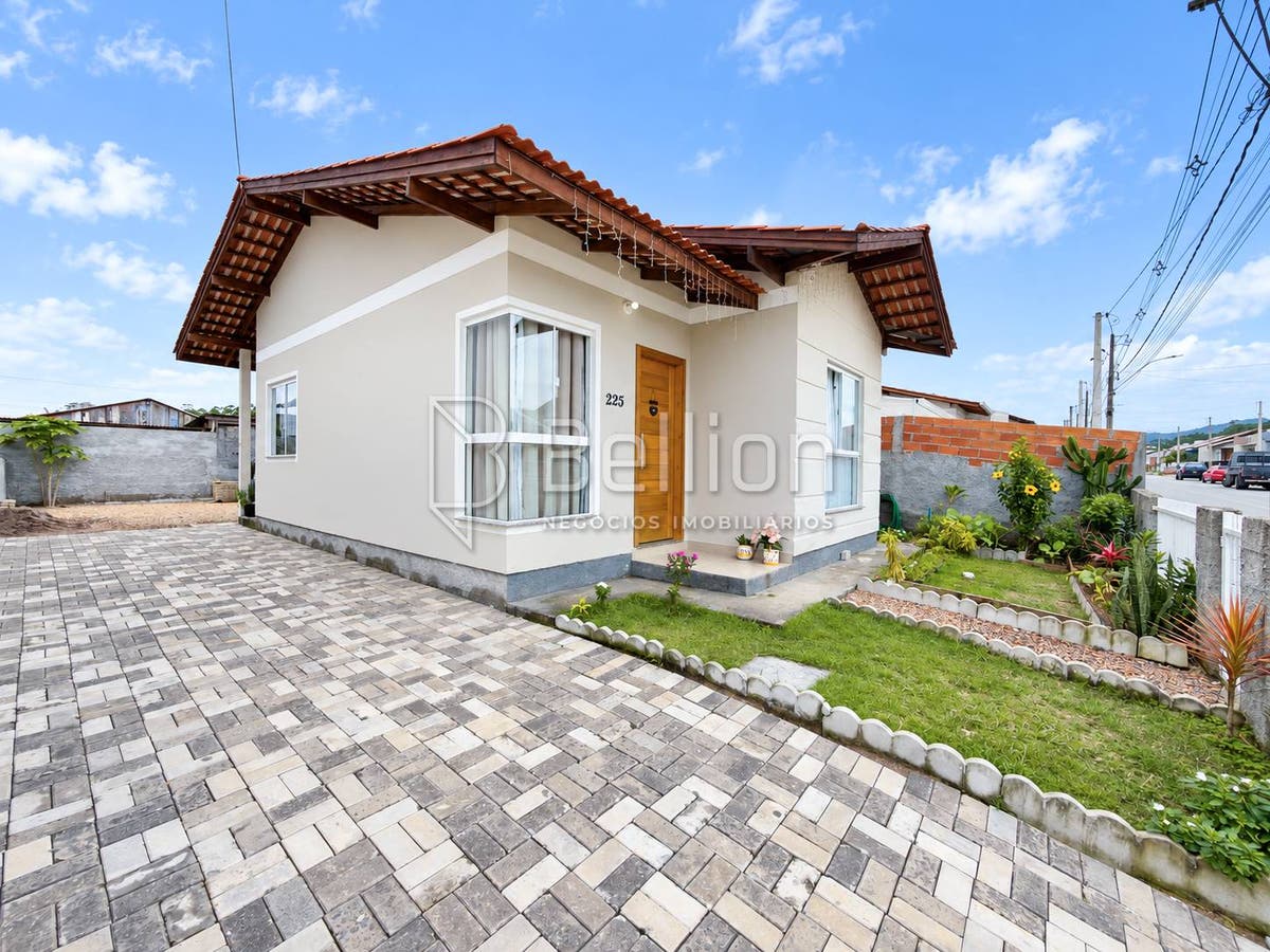 Casa, 3 quartos, 62 m² - Foto 1