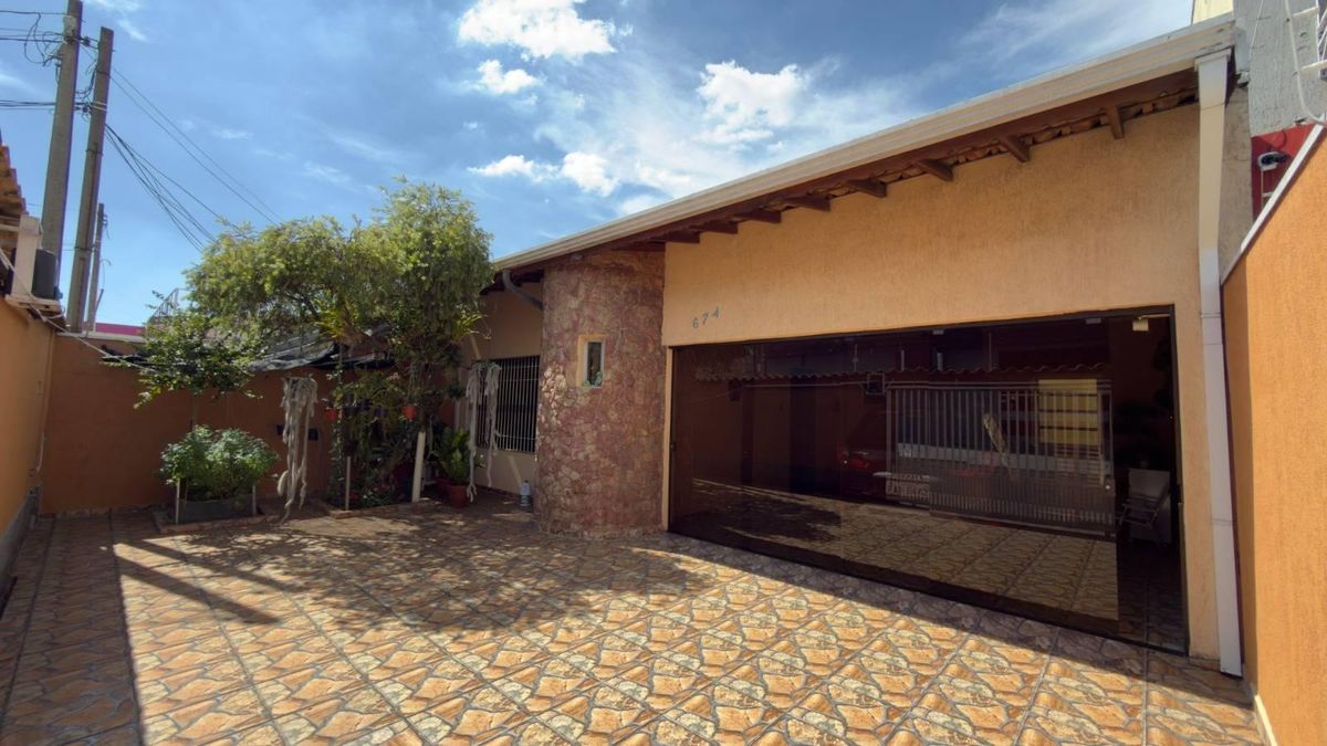 Casa térrea espaçosa à venda no Jardim Campos Elíseos – Campinas/SP - Casa em Jardim Campos Elíseos, Campinas - à venda - Terra Vale Negócios Imobiliários