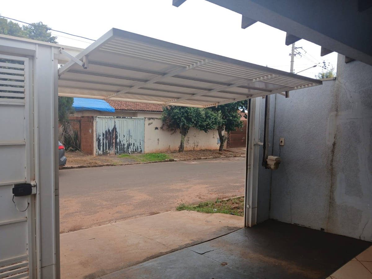 Casa com piscina em Ribas - Casa em Estoril, Ribas do Rio Pardo - à venda - CLIK IMOVEIS LTDA