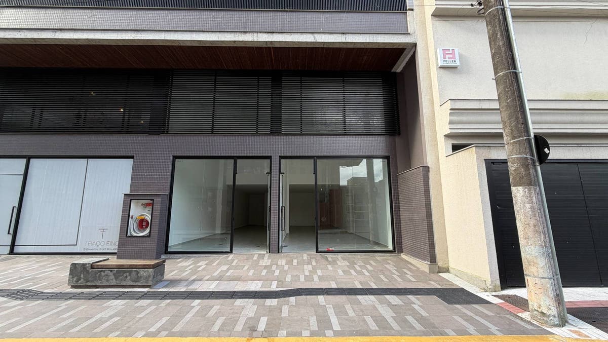 Sala Comercial Le Joie, Meia Praia - Loja em Meia Praia, Itapema - para locação - JSobrinho Imóveis