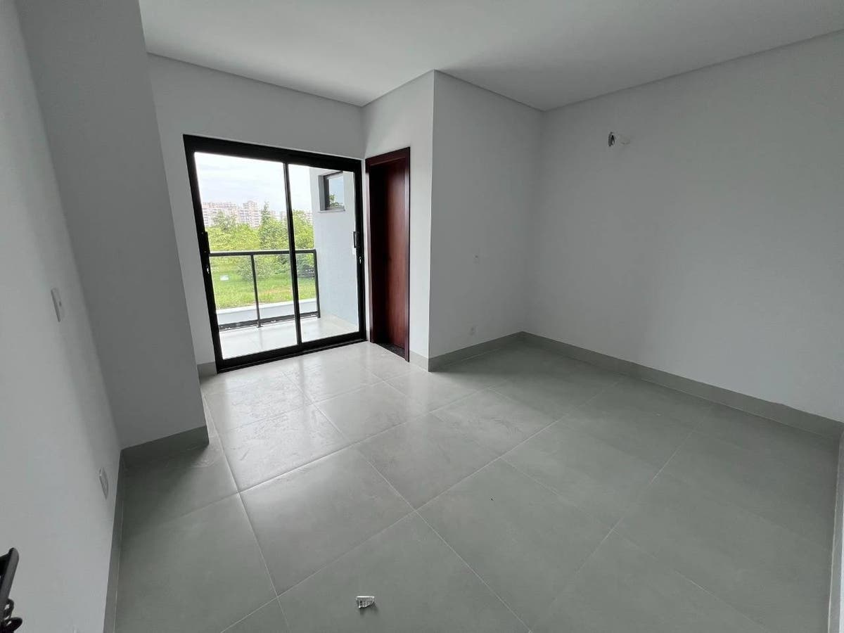 SOBRADO NO RESIDENCIAL DEVILLE - Sobrado em Sinop - à venda - CASA GOLD IMÓVEIS