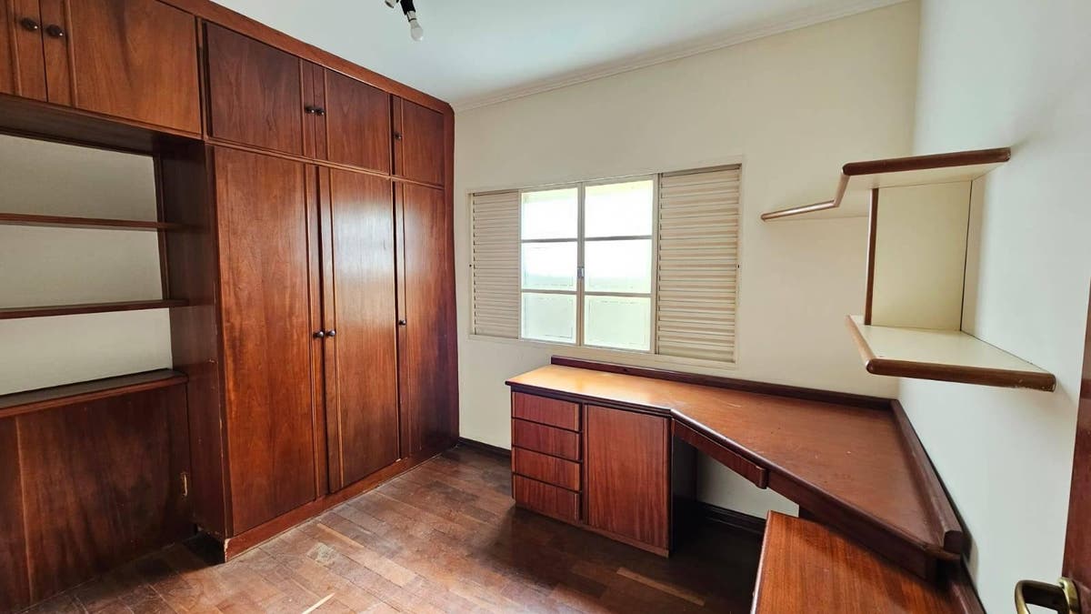 Casa à Venda 3 quartos por R$ 600.000,00 - Jardim Centenário - Poços de Caldas/MG - Casa em Jardim Centenário, Poços de Caldas - à venda - Lago e Cunha Imóveis