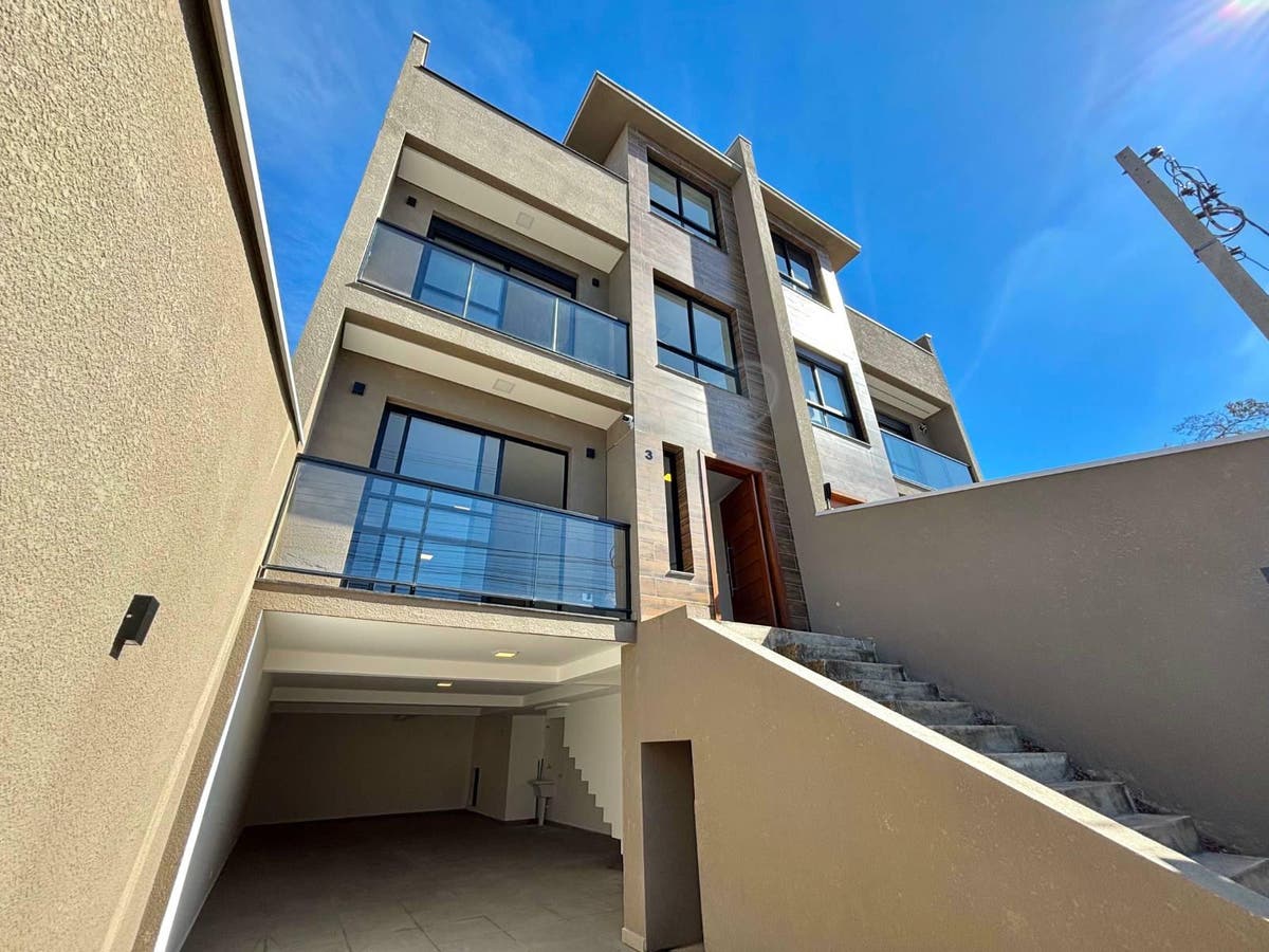 Triplex no bairro Tingui - Sobrado em Tingui, Curitiba - à venda - EVALGRANDE CONSULTORIA IMOBILIARIA LTDA