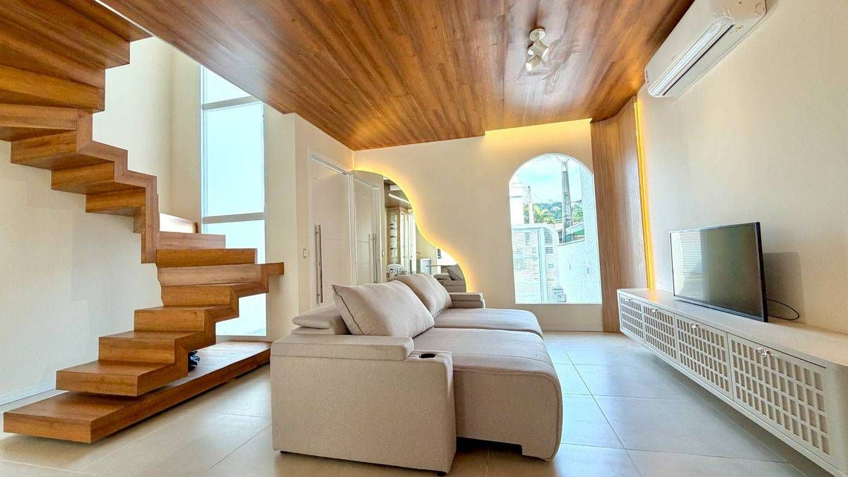 Casa 3 Dormitórios Praia Bombas Bombinhas SC - Casa em Bombas, Bombinhas - à venda - Imobiliária Rota do Sol
