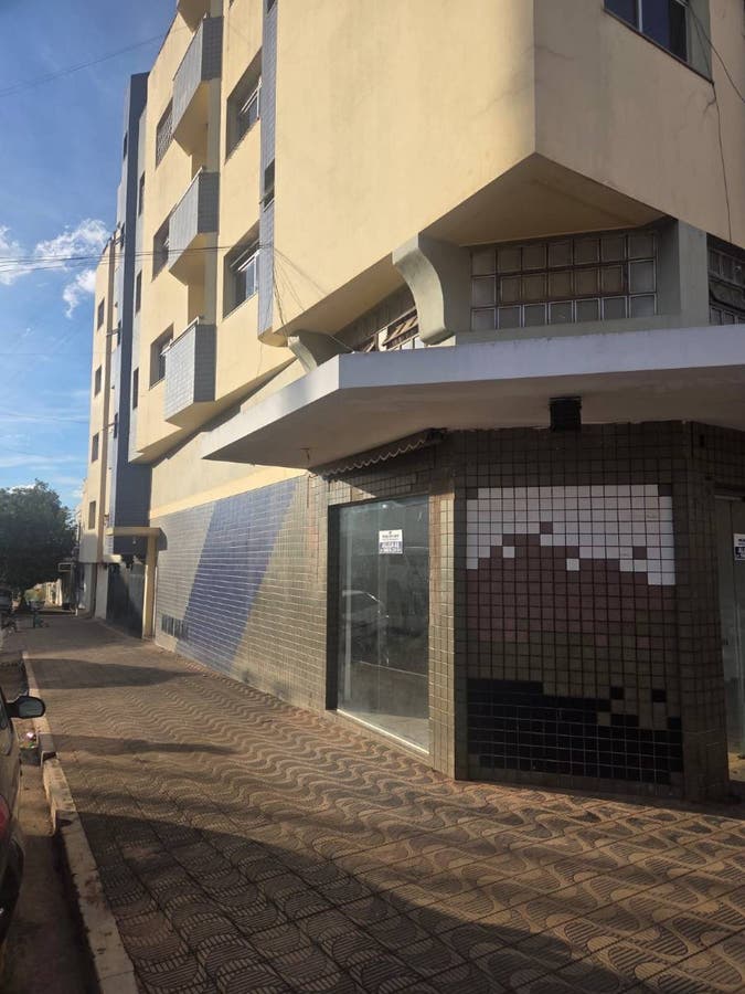 Comercial, Centro - Abaeté - Comercial em Centro, Abaeté - para locação - Multiplus Negocios e Imoveis LTDA