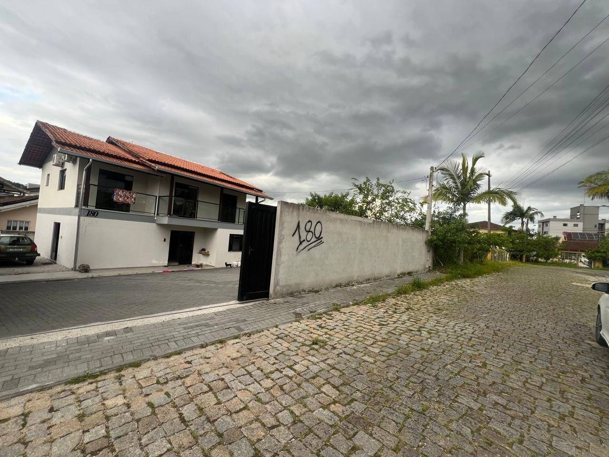 Casa com 4 quartos à Venda, Sete de Setembro - Gaspar - Casa em Sete de Setembro, Gaspar - à venda - Tomio Imoveis Ltda