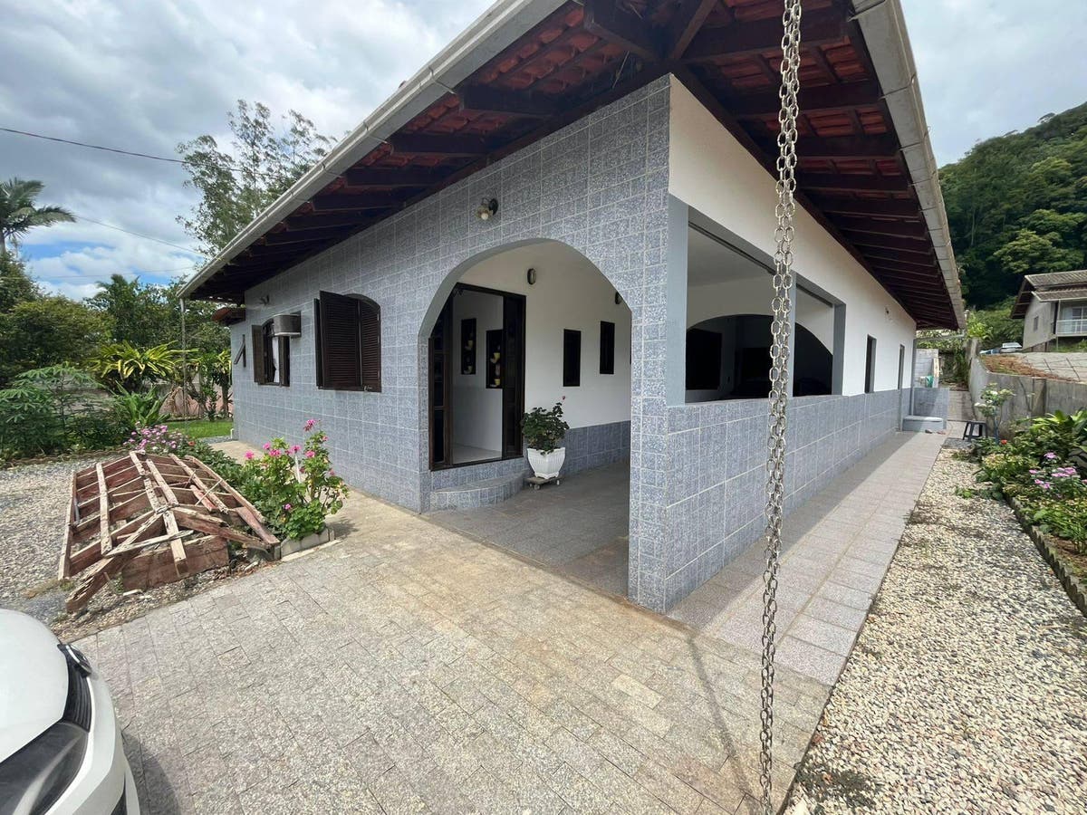 Casa com 3 quartos à Venda, Belchior Baixo - Gaspar - Casa em Belchior Baixo, Gaspar - à venda - Tomio Imoveis Ltda