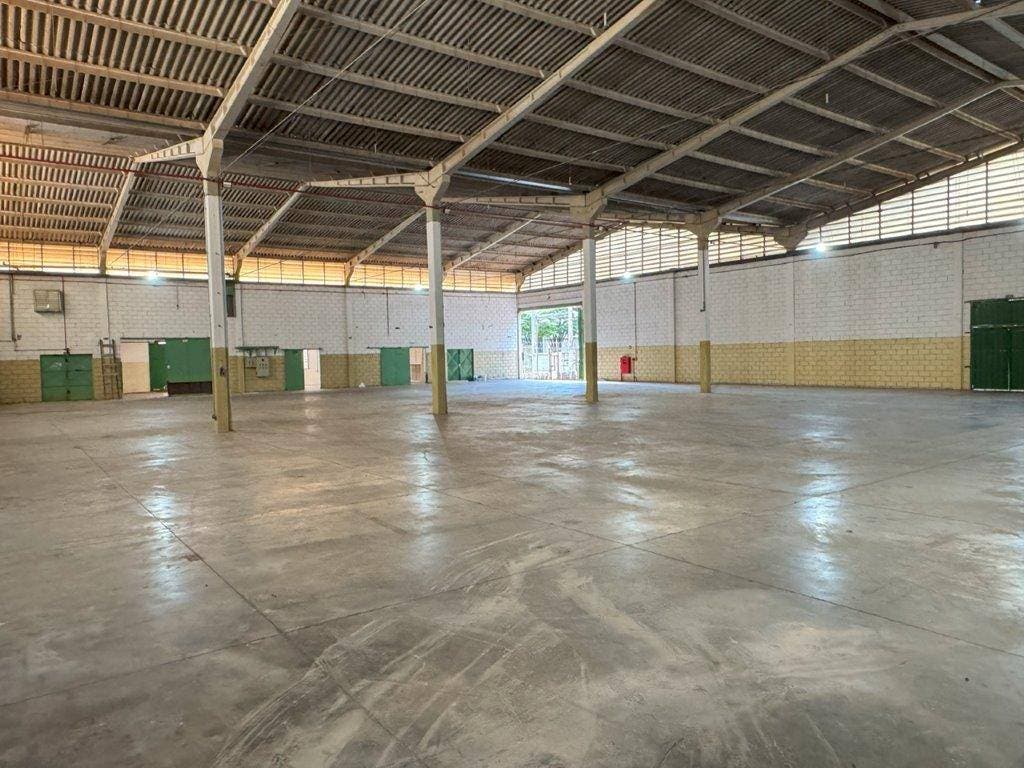 Galpão Industrial 1.500m² à Venda em Santa Júlia com 10 Vagas - Galpão em Santa Júlia - à venda - Entry Imob