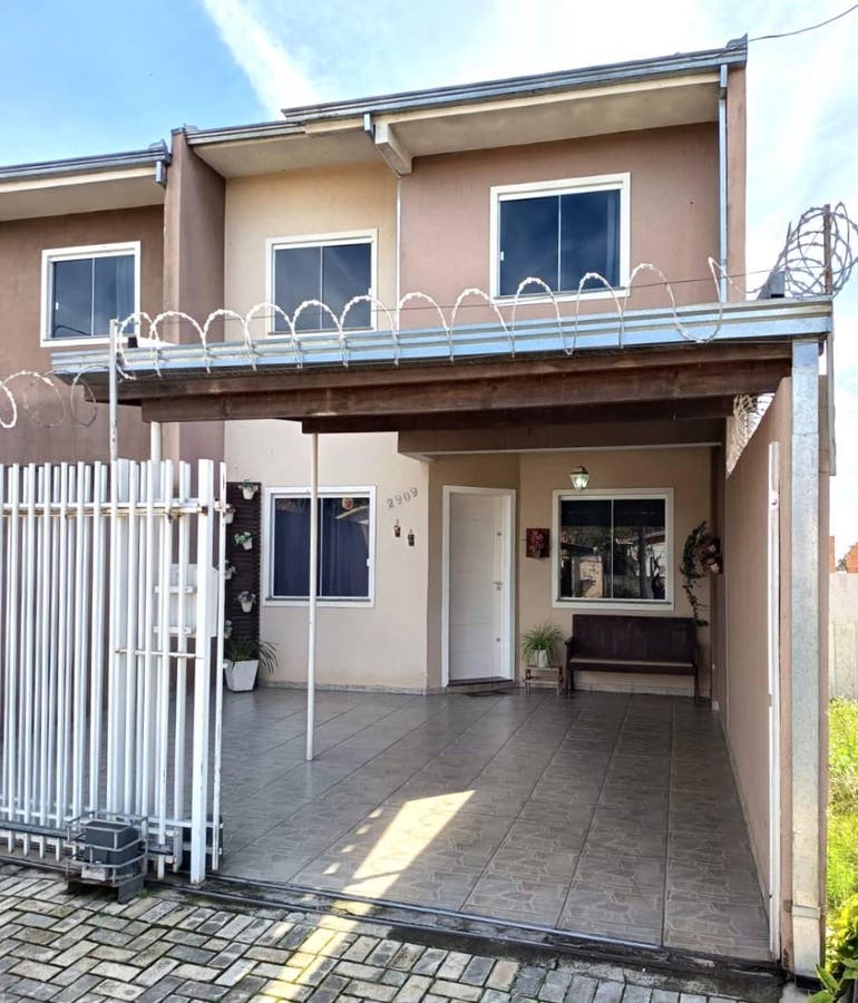 Residência - Uvaranas - Sobrado em Uvaranas, Ponta Grossa - à venda - GH Imóveis