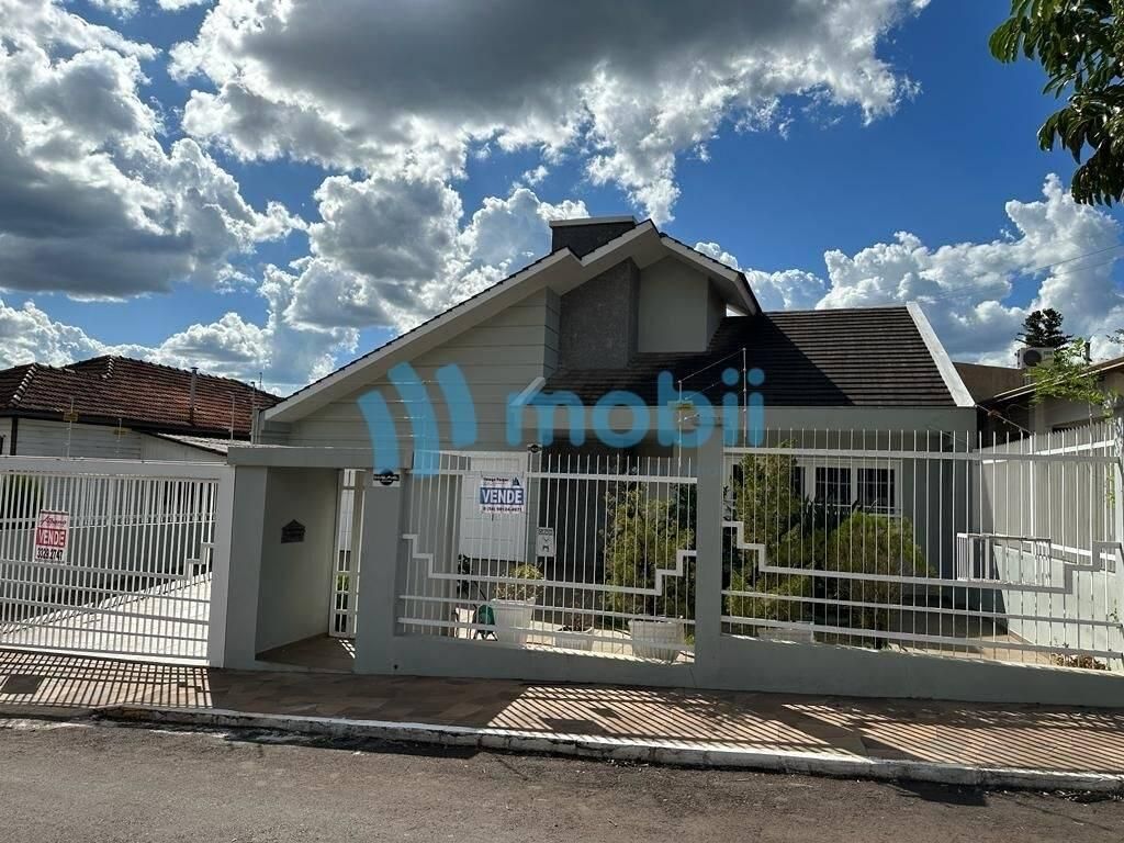 Casa à venda em Carazinho/RS - Casa em Centro, Carazinho - à venda - Mobii Negocios Imobiliarios LTDA