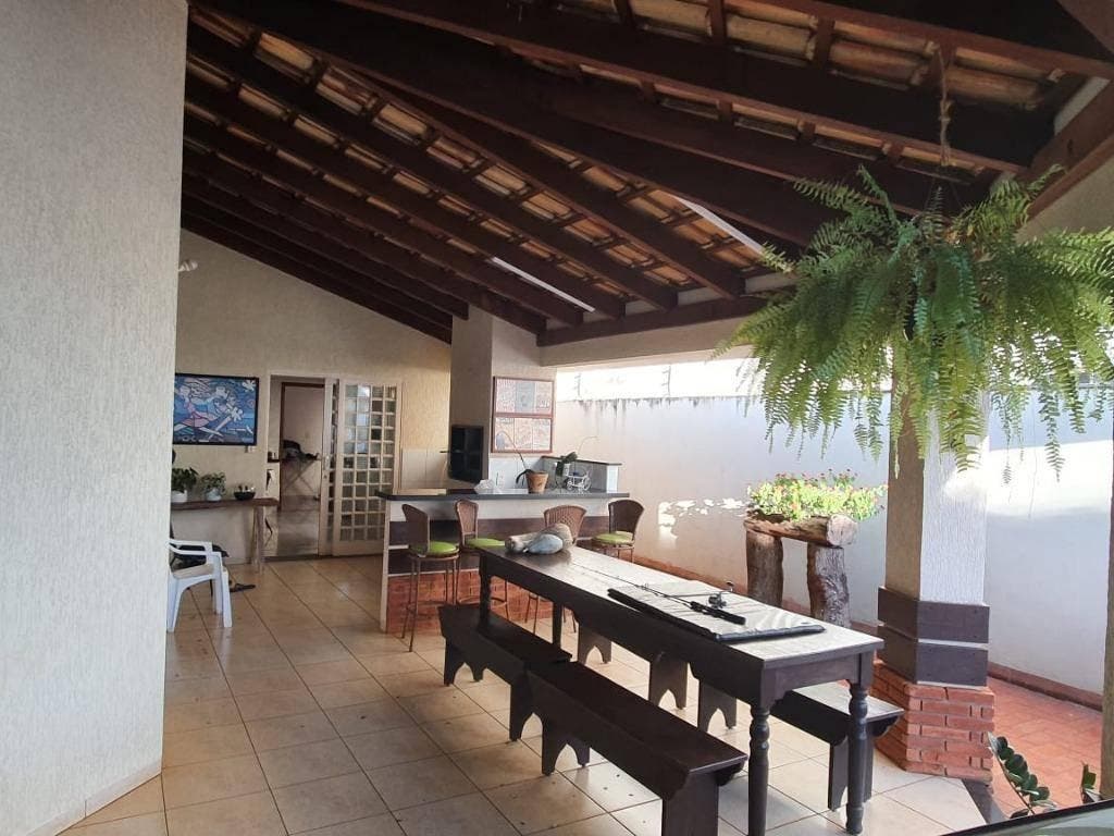 Casa com 3 dormitórios à venda, 216 m² por R$ 1.390.000,00 - Parque dos Buritis - Rio Verde/GO - Casa em Parque dos Buritis, Rio Verde - à venda - IMOBILIARIA REI EMPREENDIMENTOS S/S LTDA