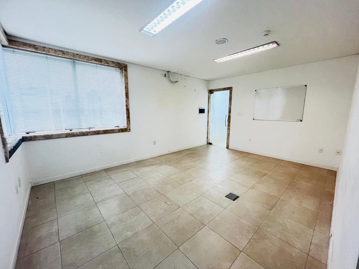 SALA COMERCIAL NO CENTRO DE ITAJAÍ - Salas Comerciais em Centro, Itajaí - para locação - Brava Norte Imóveis