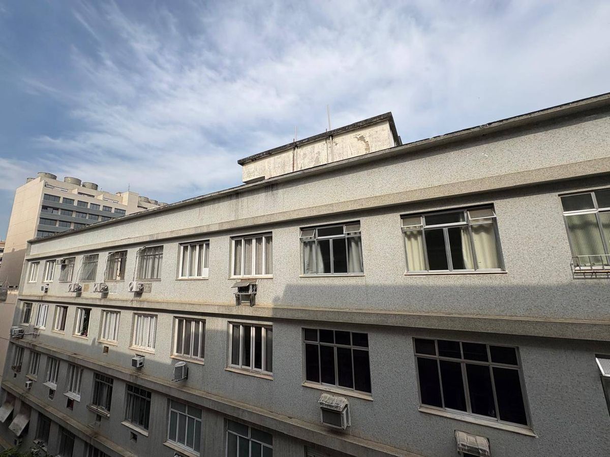 Apartamento à venda na rua Dr.Satamini com vaga na escritura! Quarto e sala com dependência - Apartamento em Tijuca, Rio de Janeiro - à venda - MIGUEZ IMOBILIÁRIA