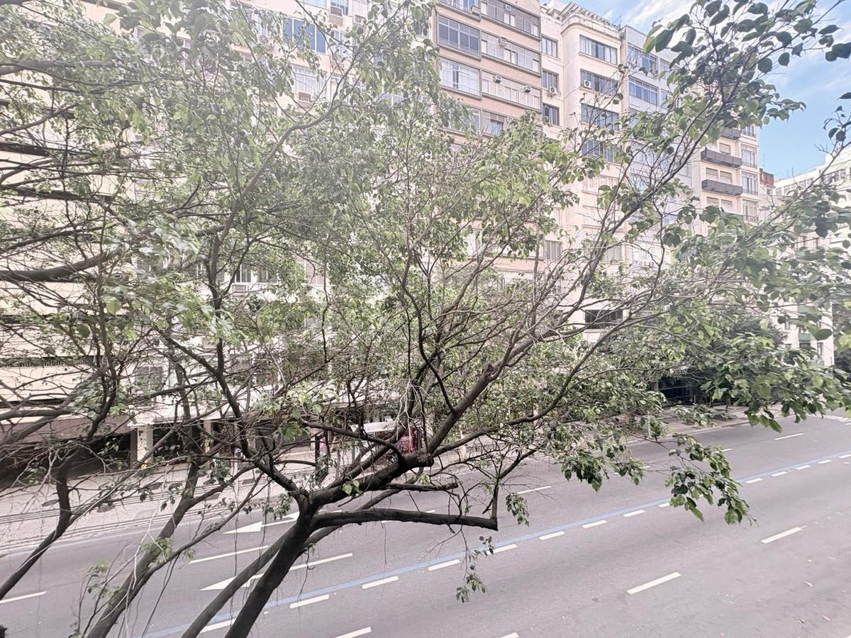 Sala quarto à venda em Copacabana, na Rua Barata Ribeiro. Colado a rua Paula Freitas, apenas 350 metros da estação metrô Cardeal Arco Verde. - Apartamento em Copacabana, Rio de Janeiro - à venda - MIGUEZ IMOBILIÁRIA