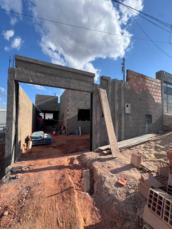 Casa em Obras com 3 quartos, Fausto Pinto Da Fonseca 2 - Nova Serrana - Casa em Fausto Pinto Da Fonseca 2, Nova Serrana - à venda - Imobiliária Campos