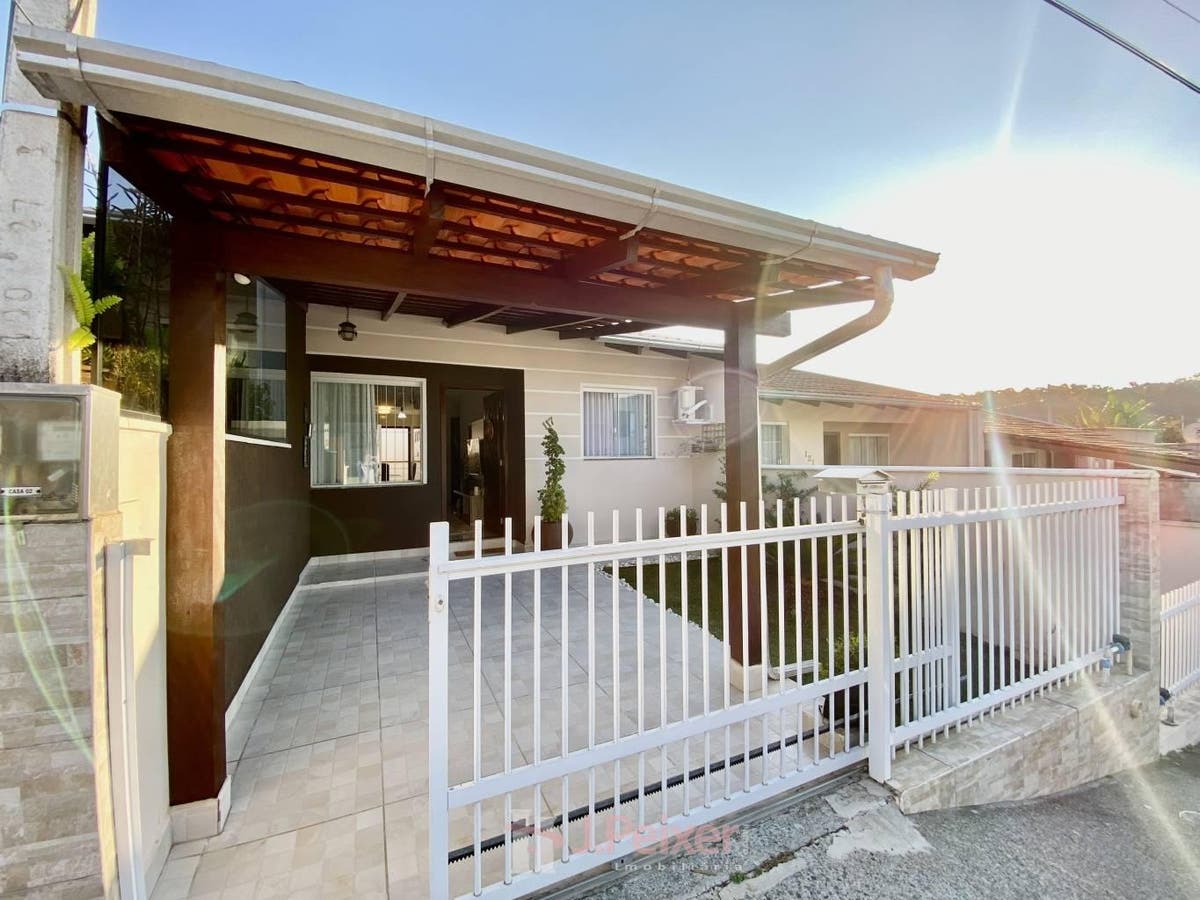 Casa com 2 dormitórios no Bairro da Velha, Blumenau/SC - Casa em Velha Central, Blumenau - à venda - JPeixer Imobiliária Ltda