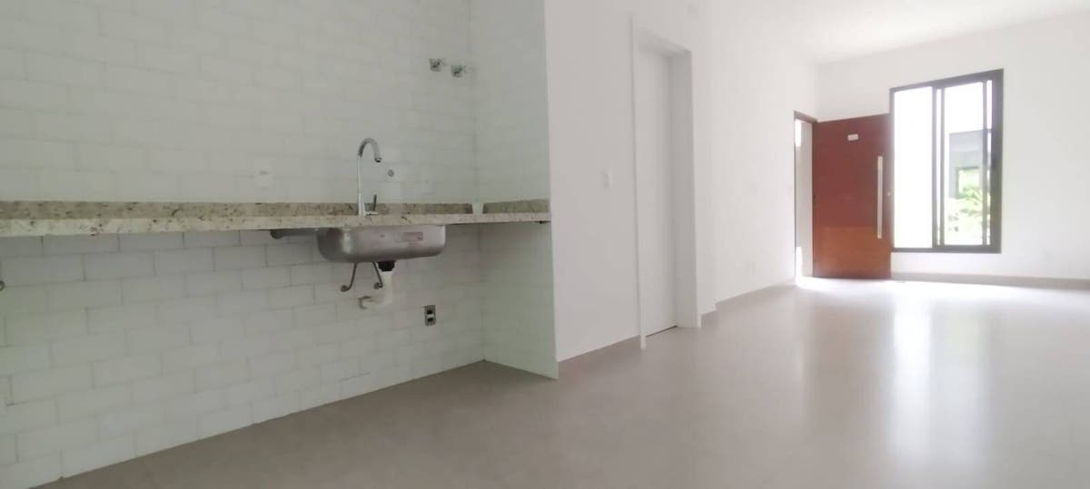 Excelente oportunidade de adquirir uma linda casa em um villagio em Riviera de São Loureço - Casa de Condomínio em Riviera de São Lourenço, Bertioga - à venda - Team ÊXITO Imob