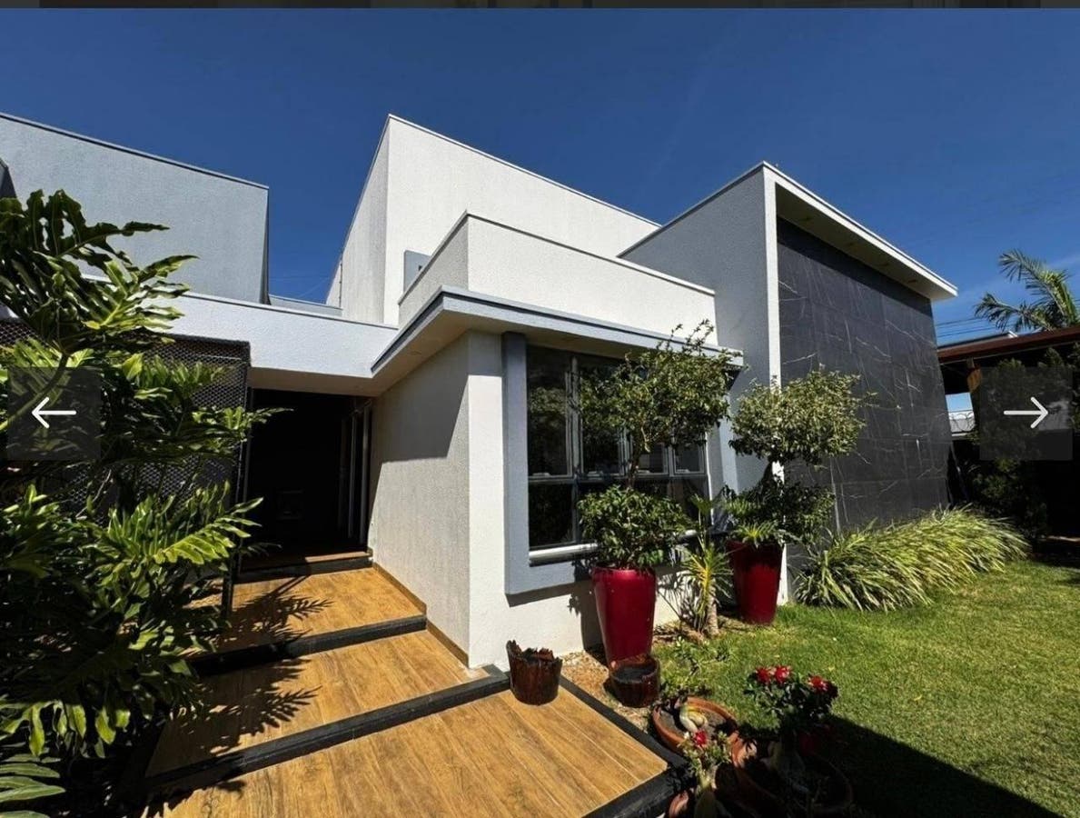 Casa com 4 quartos, 3 suítes