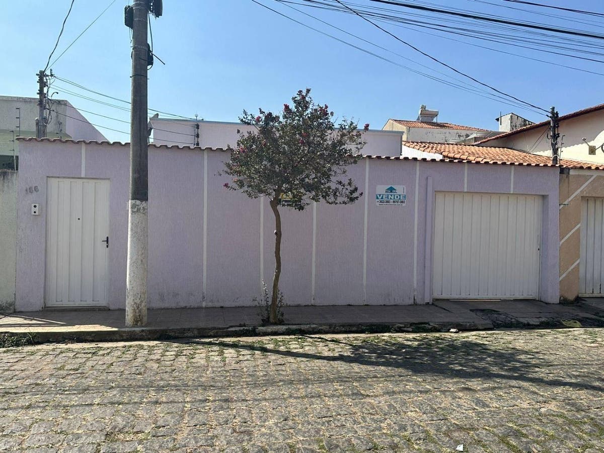 Casa com 4 dormitórios à venda, 126 m² por R$ 570.000,00 - Avenida - Itajubá/MG - Casa em Avenida, Itajubá - à venda - Colibri Imóveis Ltda