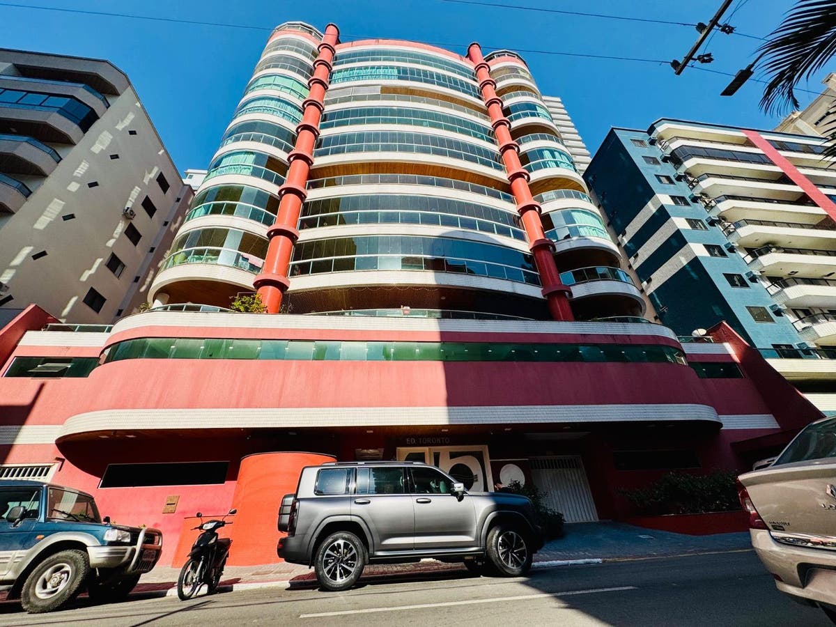 Apartamento de Temporada em Meia Praia, Itapema | 4 Dormitórios a 80 m do Mar - Apartamento em Meia Praia, Itapema - para temporada - Portal Imóveis Itapema