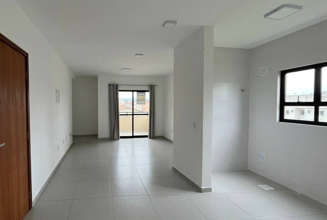 Apartamento à venda sacada com churrasqueira, 2 quartos - Barra do Aririú, Palhoça - Apartamento em Barra do Aririú, Palhoça - à venda - Conceito Imóveis