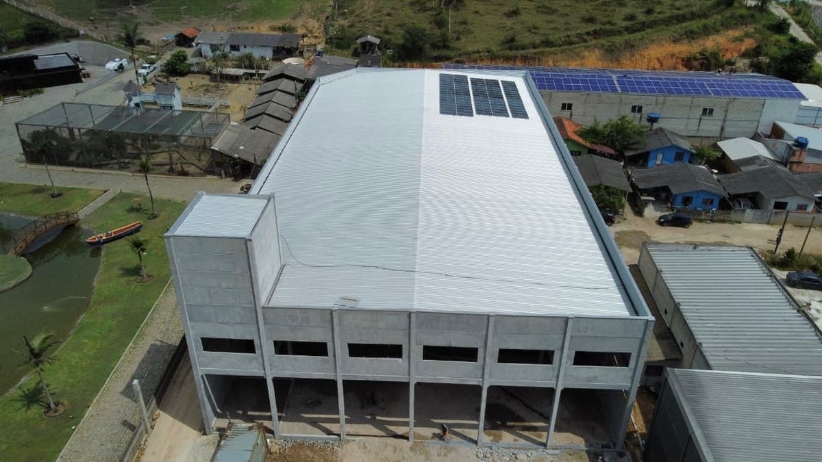 Galpão industrial novo, para locação anual, 1.890m² de área construída, Camboriú-SC. - Galpão em Rio Pequeno, Camboriú - para locação - I3 CORRETORES ASSOCIADOS S/S