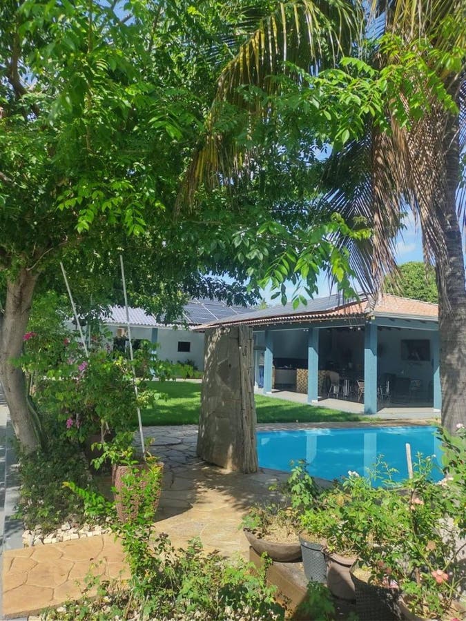 Casa com 4 quartos, 4 suítes