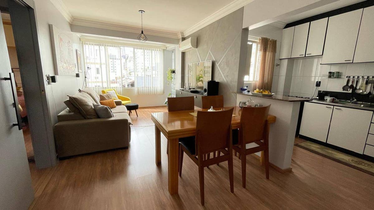 🏡✨ OPORTUNIDADE EM BALNEÁRIO CAMBORIÚ! Ed Ilha de Santa Catarina✨🏡 - Apartamento em Centro, Balneário Camboriú - à venda - GJ Imóveis LTDA