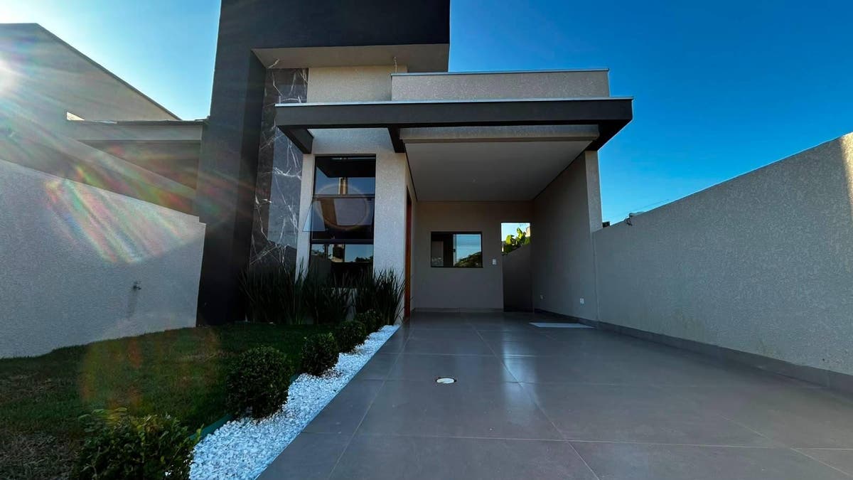 Casa linda e Moderna - Casa em Itapema do Norte, Itapoá - à venda - EVEREST INVESTIMENTOS IMOBILIARIOS