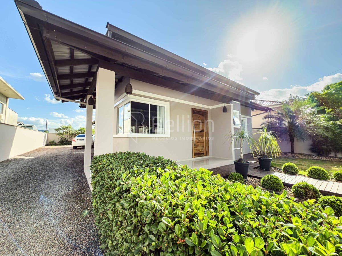 Casa com suíte no centro de Rodeio - Casa - à venda - Bellion Negocios Imobiliarios LTDA