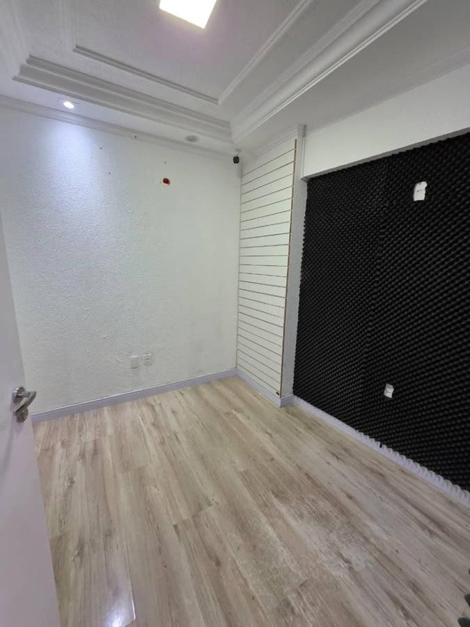 LOCAÇÃO DE SALA COMERCIAL NA RUA 3100 NO CENTRO DE BALNEÁRIO CAMBORIÚ - 5