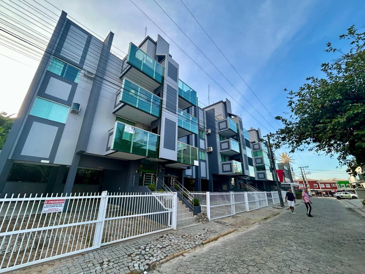 Cobertura duplex 2 quartos a 50 metros da Praia de Bombinhas Centro - 15