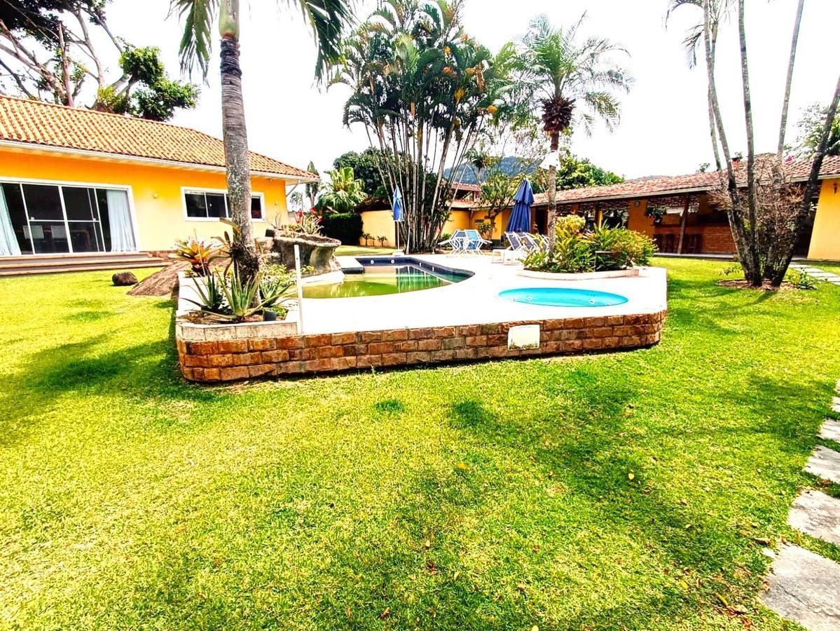 SITIO COMPLETO 3000M2 4 QUARTOS ILHA DE GUARATIBA - Chácara em Guaratiba, Rio de Janeiro - à venda - MAKKLER ASSESSORIA IMOBILIARIA LTDA