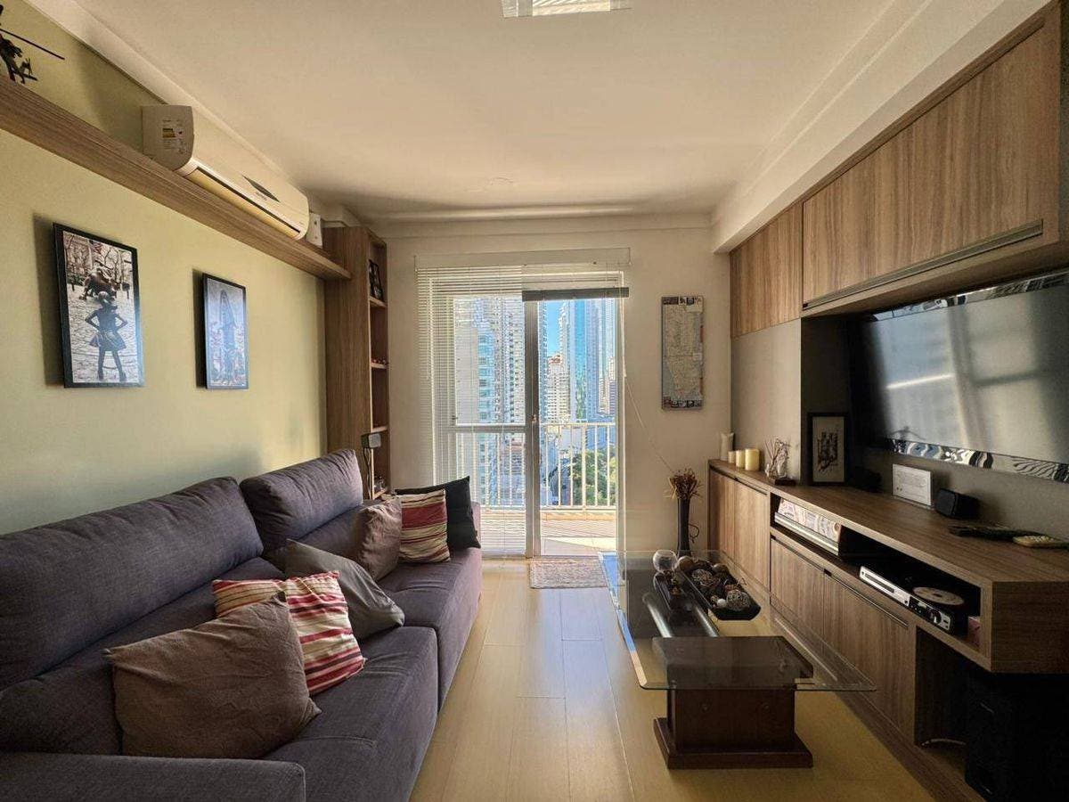 Apartamento Mobiliado com 2 Dormitórios e 1 Vaga Quadra Mar na Barra Sul de Balneário Camboriú - Apartamento em Barra Sul, Balneário Camboriú - à venda - Desc Imóveis