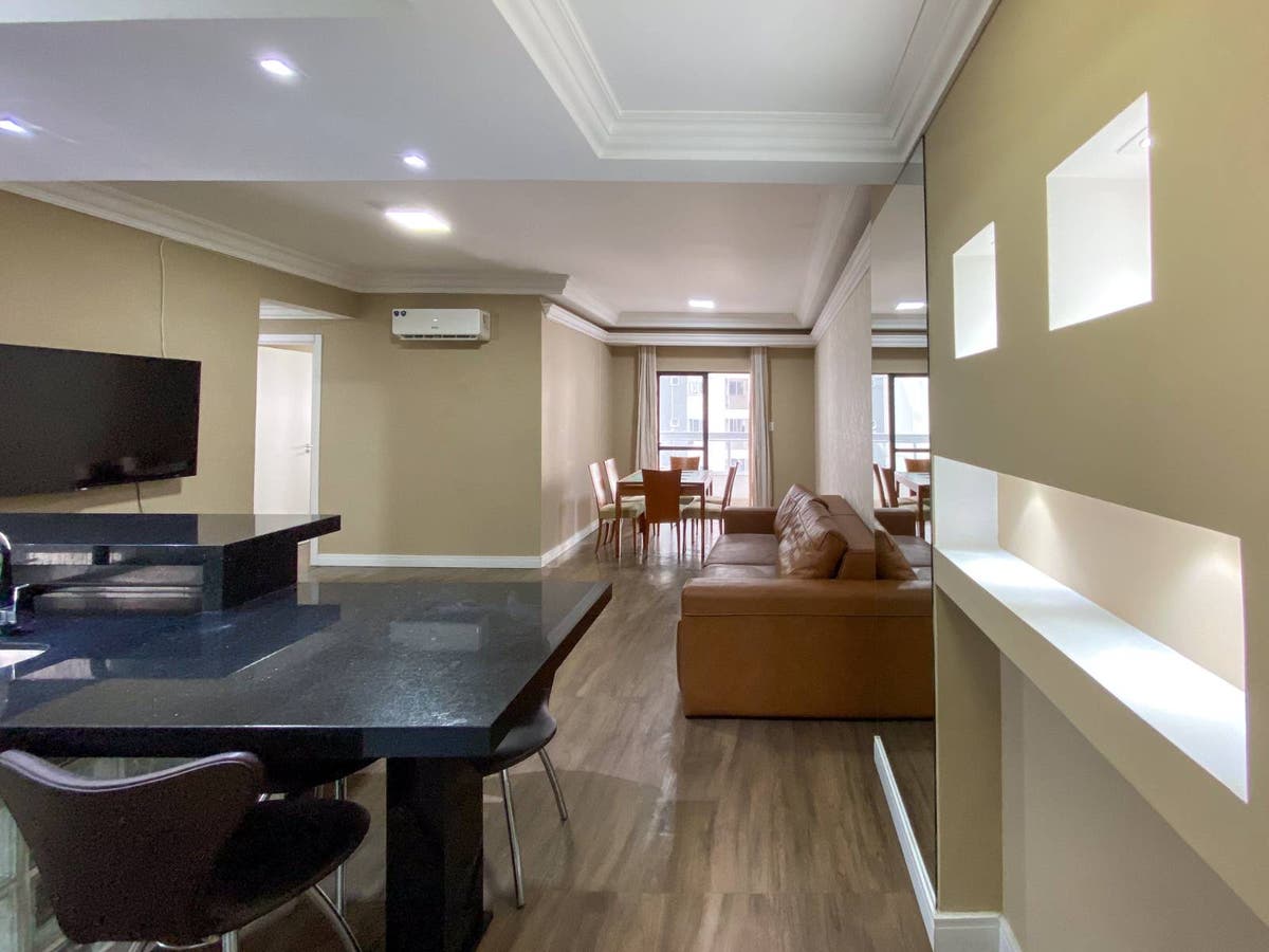 Apartamento para venda no Ed. Dona Anna em Balneário Camboriu - Apartamento em Barra Sul, Balneário Camboriú - à venda - Desc Imóveis