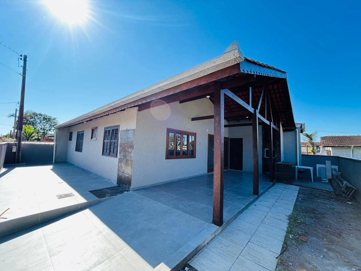 Casa com 3 quartos e 1 suíte em Itapema do Norte, Itapoá - R$ 580.000,00 - Casa em Itapema do Norte, Itapoá - à venda - Itapoá Imóveis Ltda