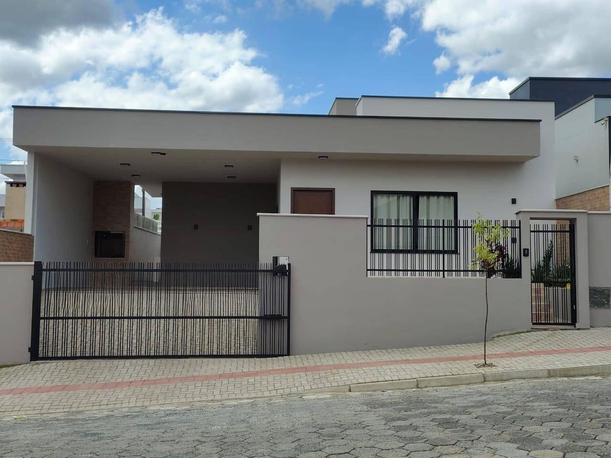 Casa nova de alto padrão à venda em Ituporanga-SC - Casa em Ituporanga - à venda - SCHEFFER & NASCIMENTO NEGOCIOS IMOBILIARIOS LTDA