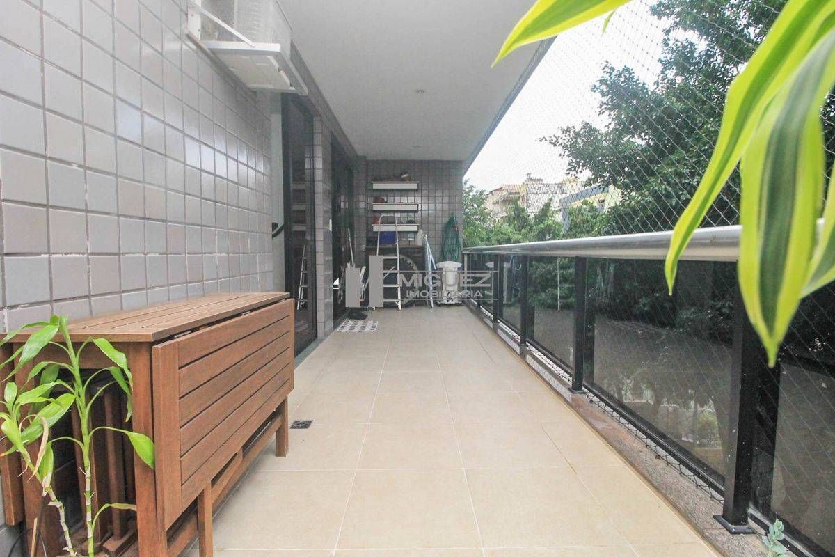 Apartamento de Luxo à Venda na Rua Marquês de Valença, Tijuca – Varanda Magnífica, 3 Quartos e 2 Vagas de Garagem, a 550M do Metrô São Francisco Xavier! - Apartamento em Tijuca, Rio de Janeiro - à venda - MIGUEZ IMOBILIÁRIA