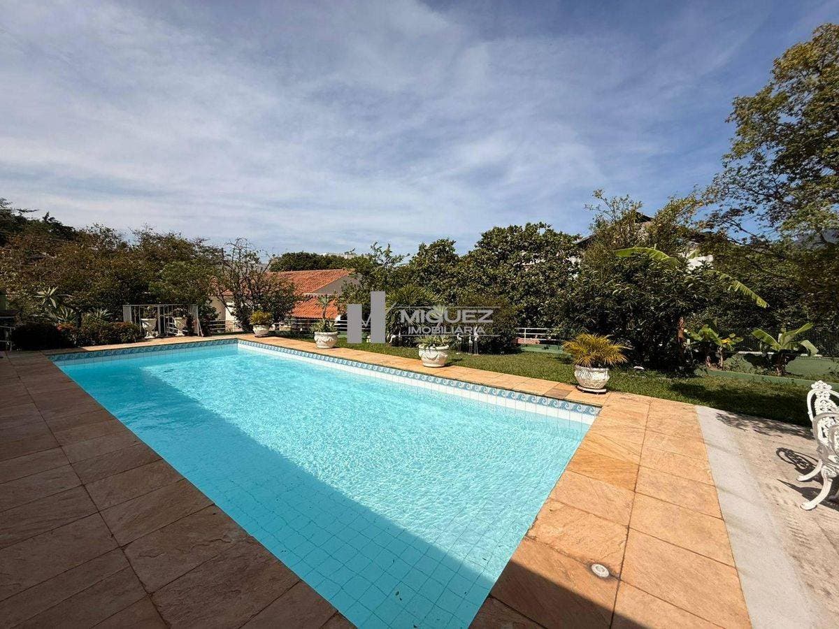 Casa à venda Rua Mirataia Pechincha, 310 m², 5 quartos sendo 1 suíte e 4 vagas de garagem! - Casa em Pechincha, Rio de Janeiro - à venda - MIGUEZ IMOBILIÁRIA