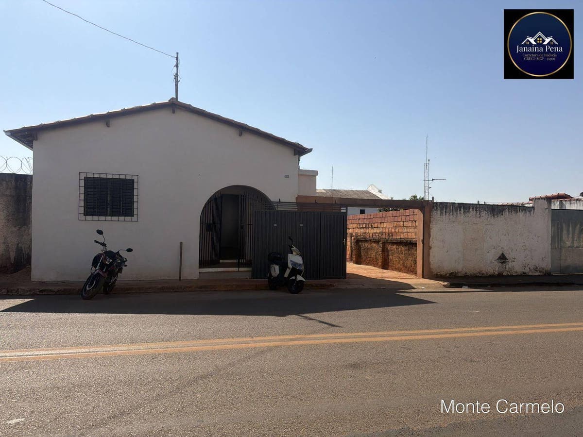 CASA BAIRRO BOA VISTA - Casa em Boa Vista, Monte Carmelo - para locação - Unijés Negócios Imobiliários LTDA