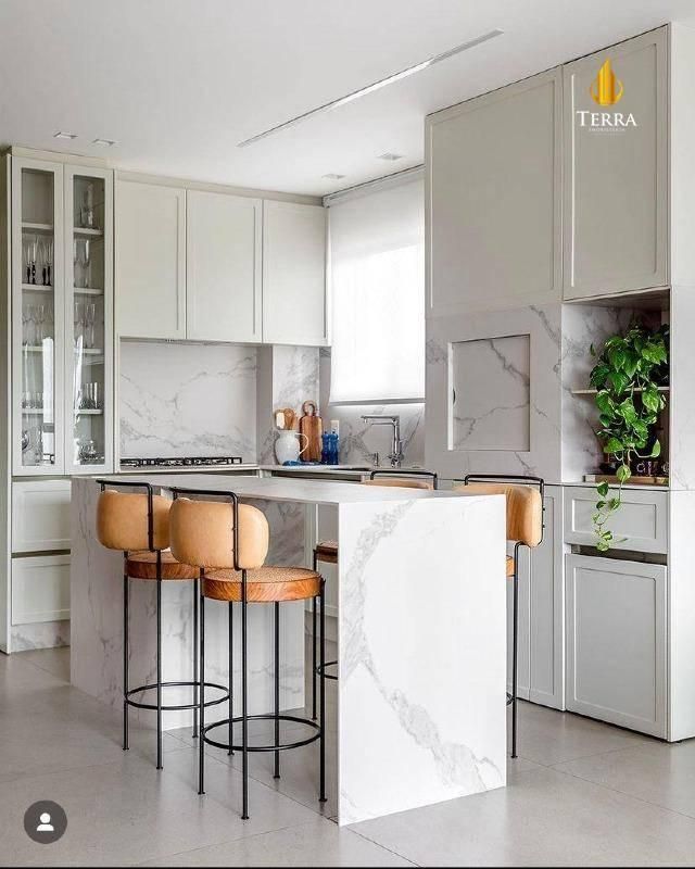 Apartamento a venda no Edifício Montpellier Residence localizado no Bairro Pioneiros em Balneário Camboriú. - Apartamento em Pioneiros, Balneário Camboriú - à venda - IMOBILIÁRIA TERRA ITAJAI LTDA
