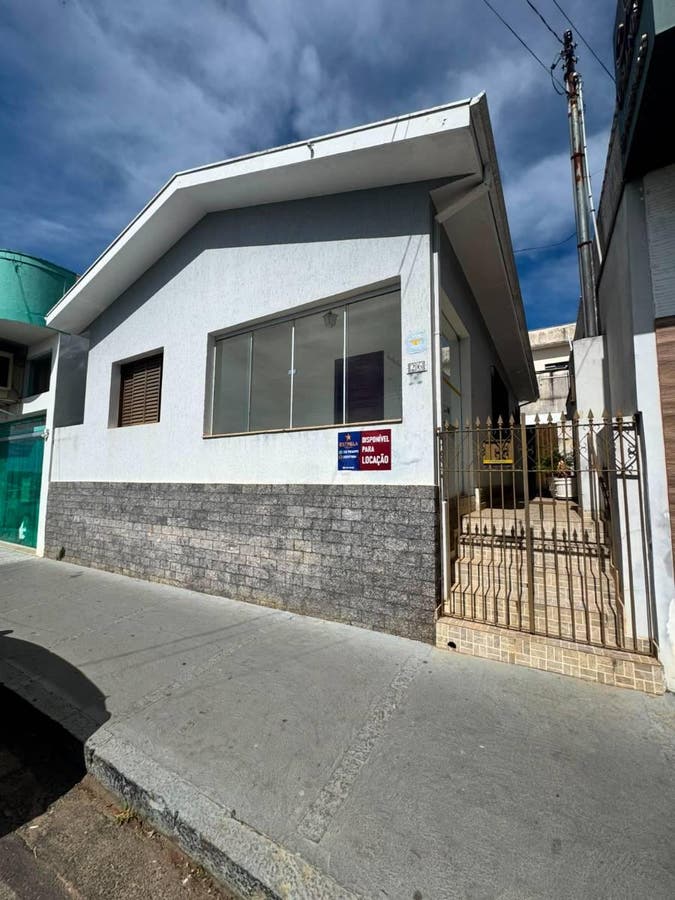 casa no centro - Casa em Centro, Muzambinho - para locação - Estrela Construtora e Loteadora EIRELI