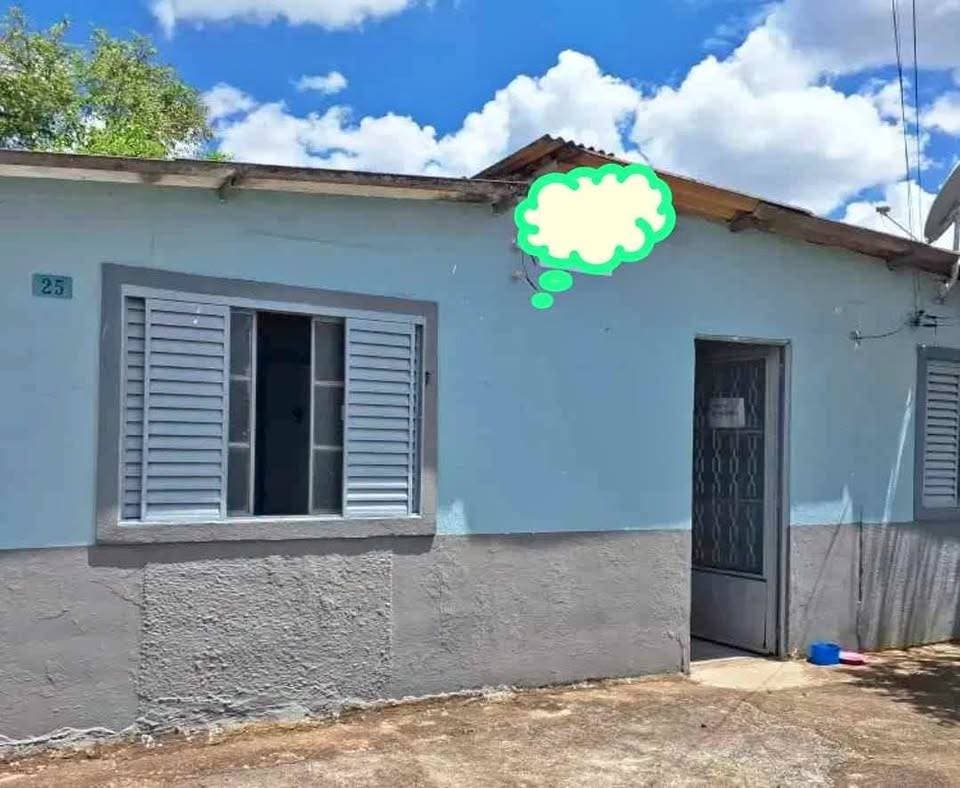 Casa à venda 2 quartos por R$ 200.000,00 - Conjunto Habitacional - Poços de Caldas/MG - Casa em Conjunto Habitacional Pedro Afonso Junqueira, Poços de Caldas - à venda - Lago e Cunha Imóveis