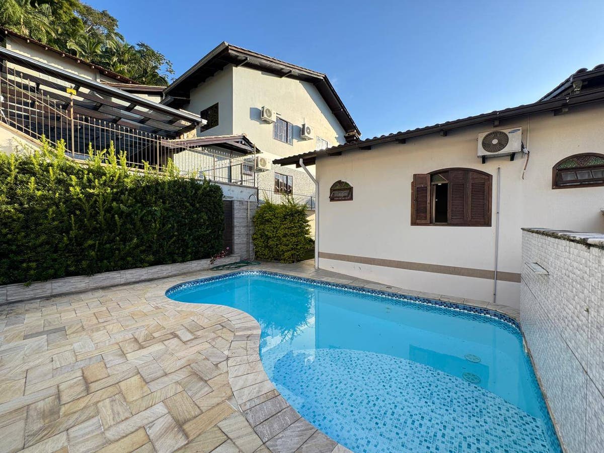 Casa com 3 dormitório sendo 1 suite , Ilha da Figueira - Jaraguá do Sul - Casa em Ilha da Figueira, Jaraguá do Sul - à venda - Imobiliária Piermann