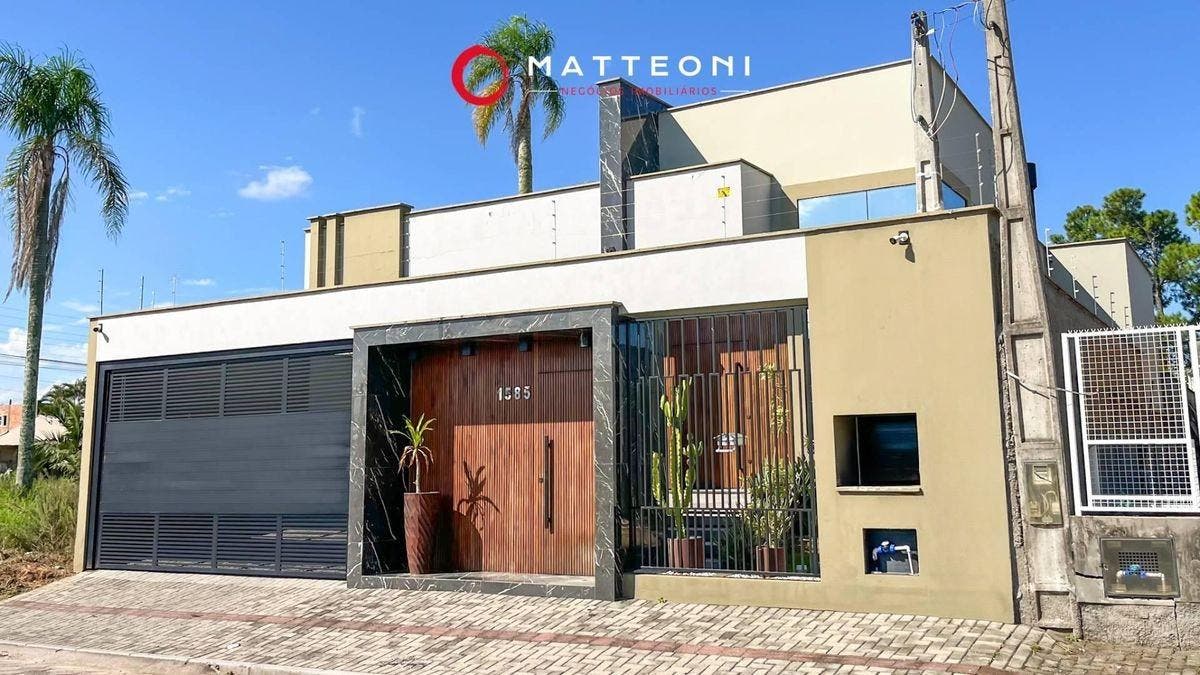 Casa contemporânea com piscina no bairro Santo Antônio de Pádua - Casa em Santo Antônio de Pádua, Tubarão - à venda - MATTEONI NEGÓCIOS IMOBILIÁRIOS LTDA
