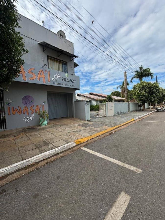 Sobrado com 5 quartos, 1 suíte
