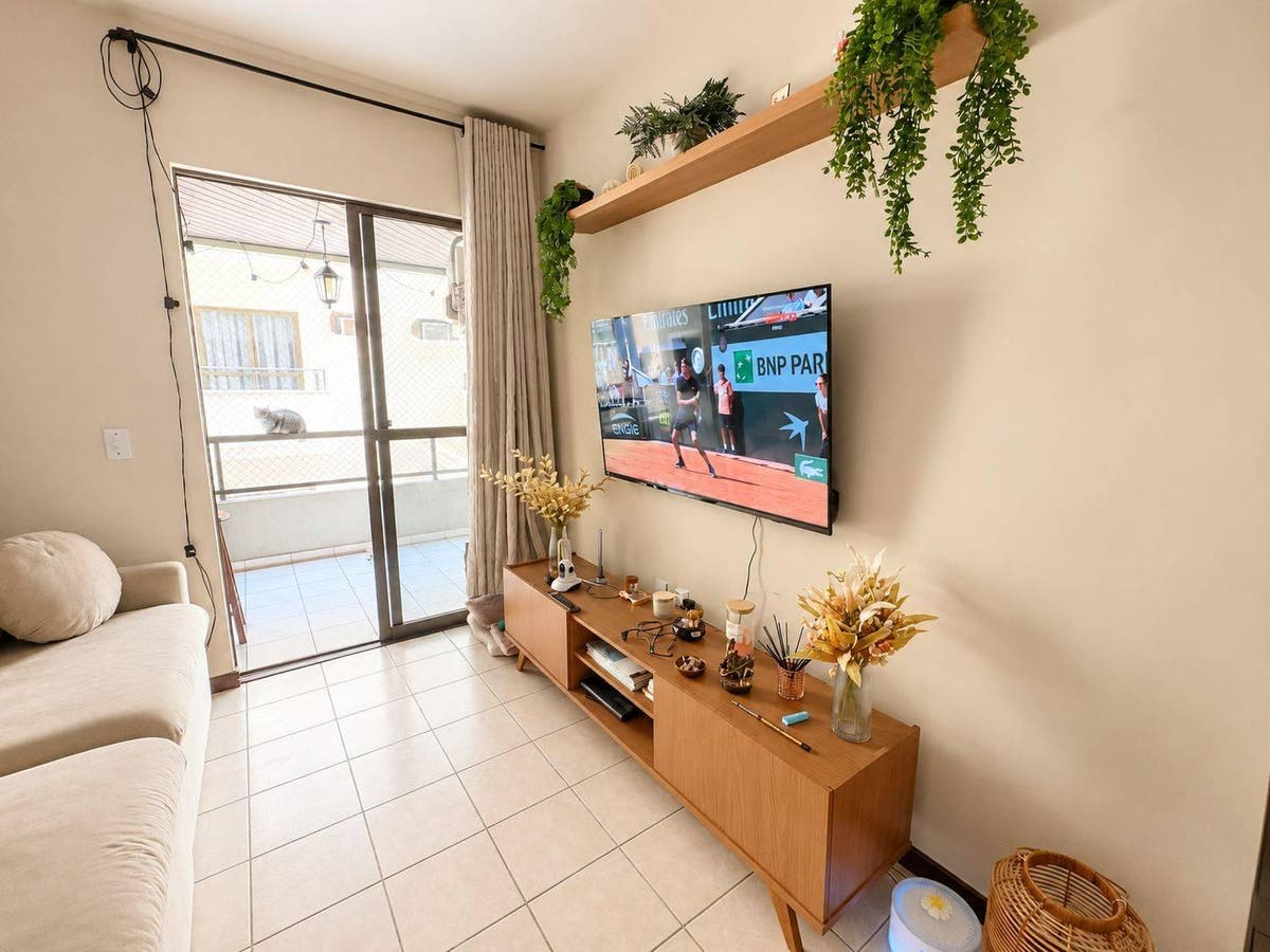 Apartamento reformado e mobiliado a 80 metros do mar em Bombas - Apartamento em Bombas, Bombinhas - à venda - MARCOS IMÓVEIS