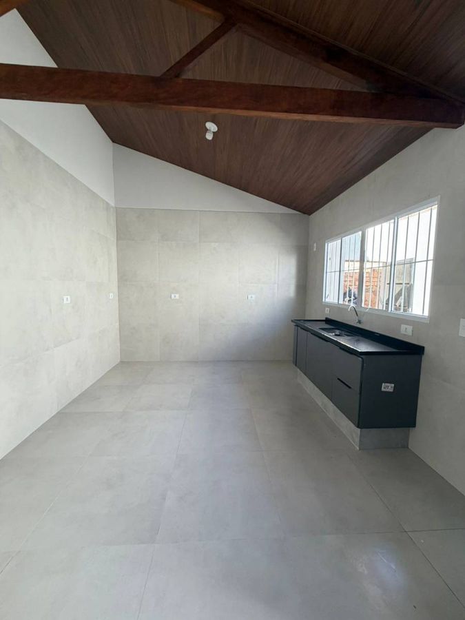 Casa para Alugar com 2 Quartos, Quintal e Garagem Coberta em Centro - Avaré - Casa em Centro, Avaré - para locação - CRYSTAL IMÓVEIS