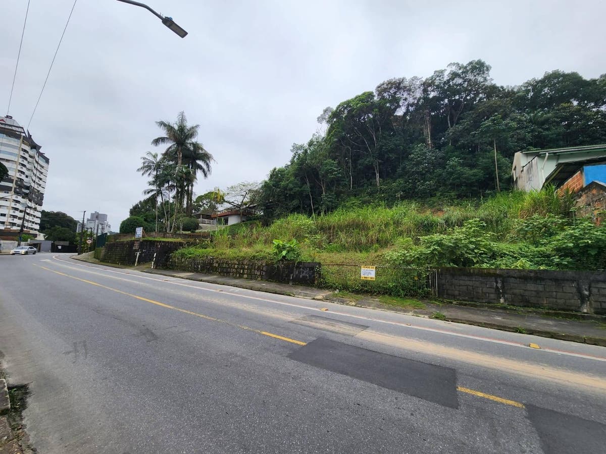 Terreno na Rua Independência no Anita Garibaldi - Joinville - Lote/Terreno em Anita Garibaldi, Joinville - à venda - CN IMÓVEIS LTDA