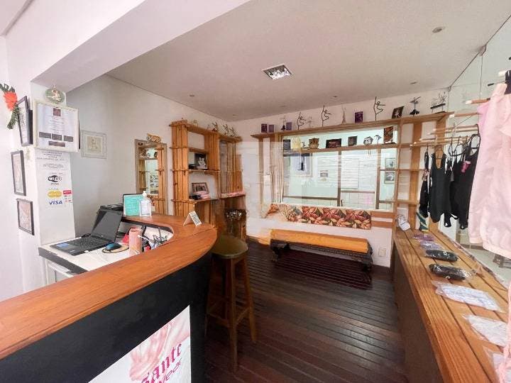 Comercial em Córrego Grande com 140 m² e 2 vagas de garagem - Loja em Córrego Grande, Florianópolis - para locação - Seiter Imobiliária
